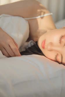 晚上睡觉不踏实怎么回事