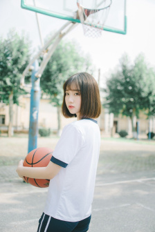 曼娜的少妇岁月